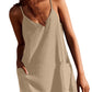 Sommerliches ärmelloses Minikleid für Frauen (Enthält einen Jumpsuit)